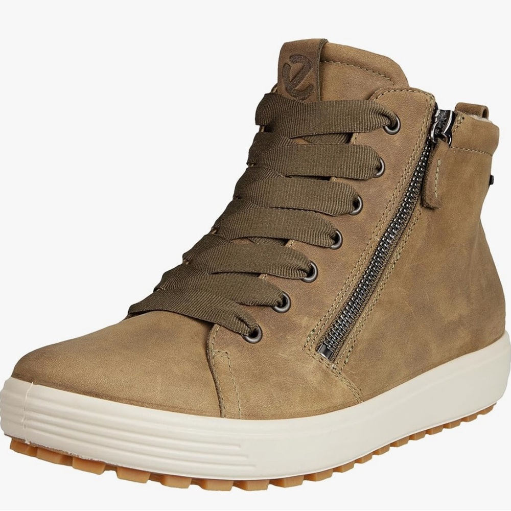 ECCO Women's Soft 7 TRED Gore-TEX High Sneaker